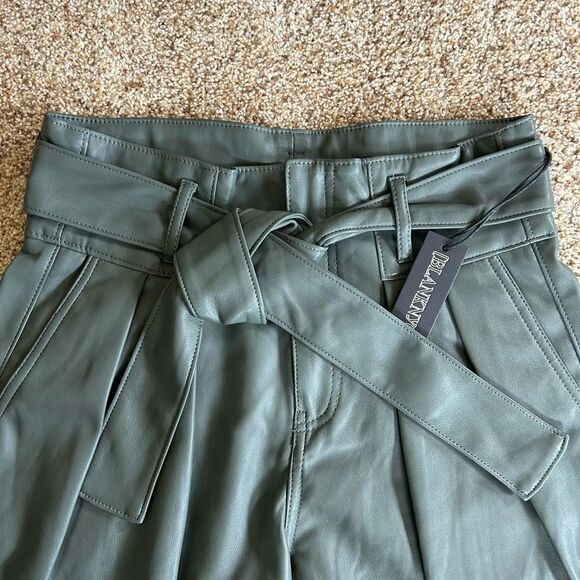NWT Size 27 Women’s Faux Leather Shorts (BLANKNYC) - Picture 4 of 12